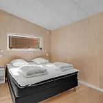 Дом отдыха Cozy In With Kitchen