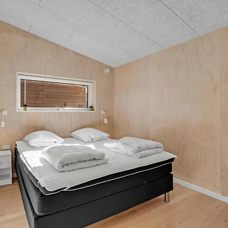 Casa vacanze Cozy In With Kitchen